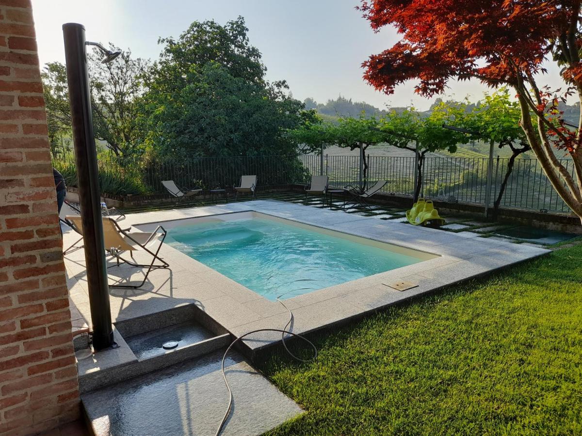 Agriturismo I Grappoli 塞拉伦加·达尔巴 外观 照片