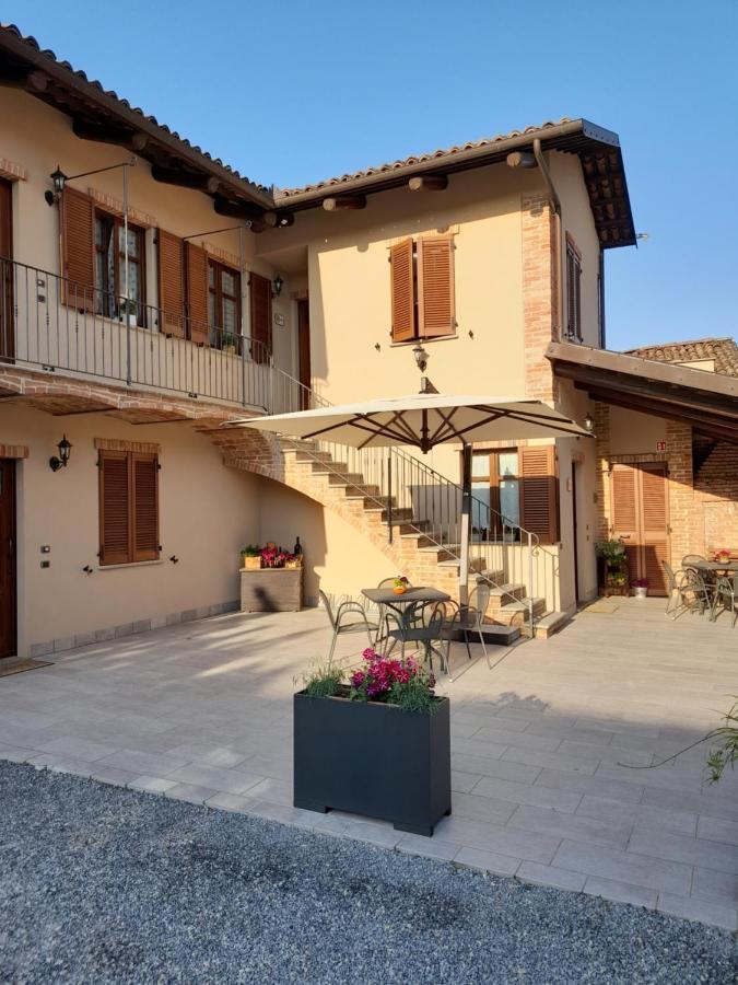 Agriturismo I Grappoli 塞拉伦加·达尔巴 外观 照片