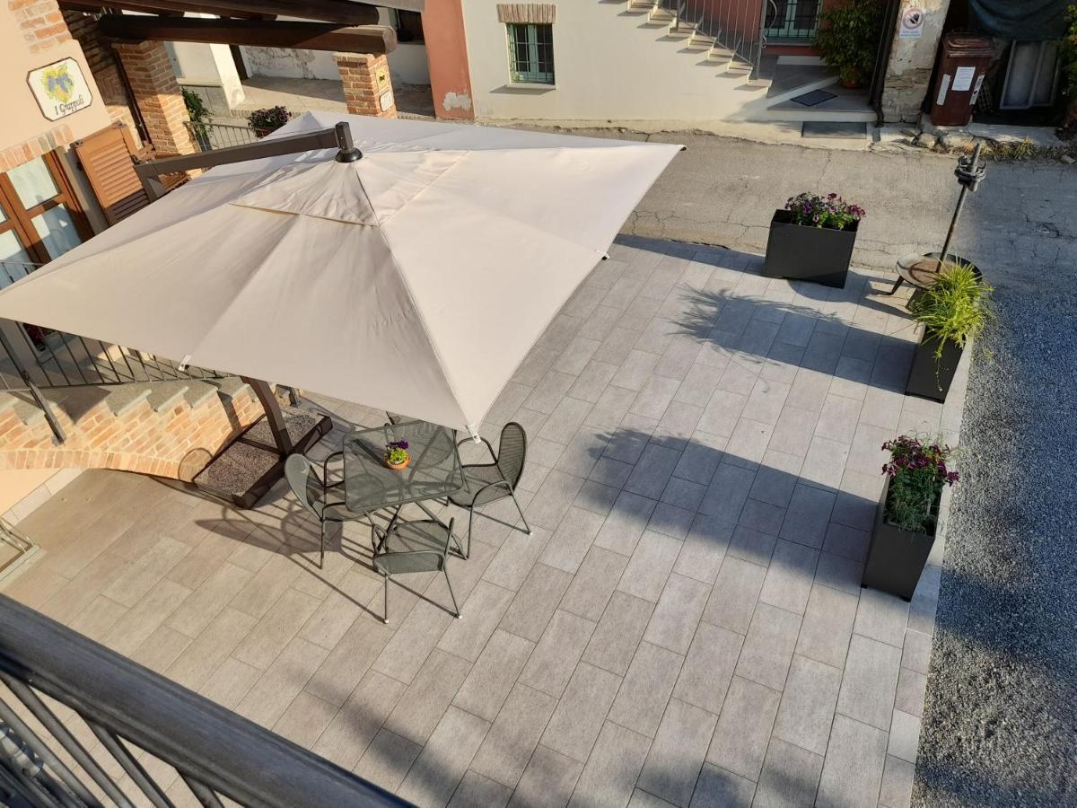 Agriturismo I Grappoli 塞拉伦加·达尔巴 外观 照片