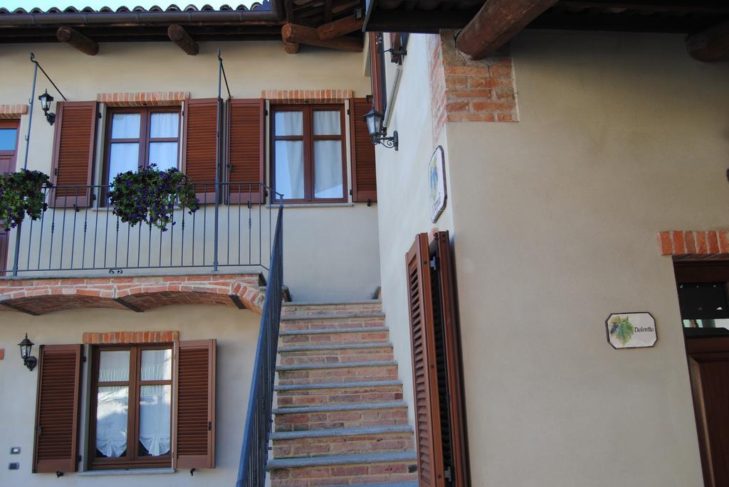 Agriturismo I Grappoli 塞拉伦加·达尔巴 外观 照片