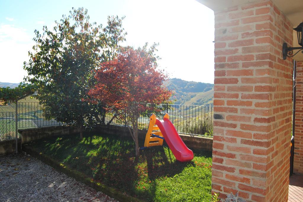 Agriturismo I Grappoli 塞拉伦加·达尔巴 外观 照片
